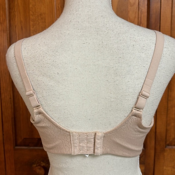 Wacoal Inside Job Side Support Bra Beige Unwire No Padding Nylon Bra Size 36D - Picture 3 of 6